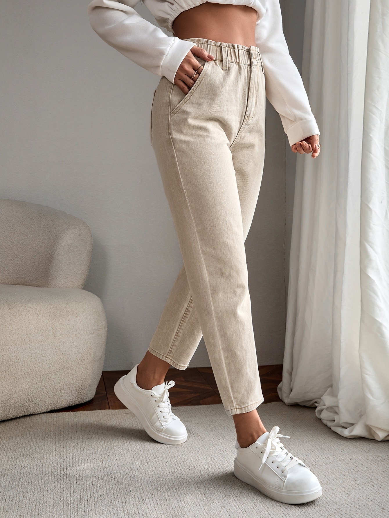Beige elastic-waist jeans